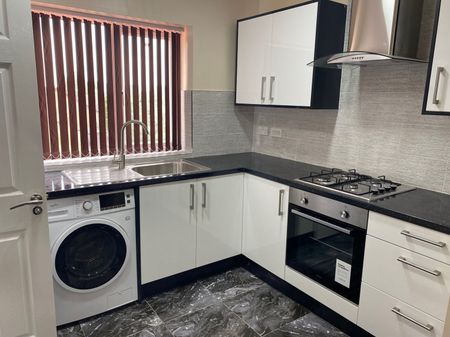 Salters Lane, Tamworth, B79 - Photo 3