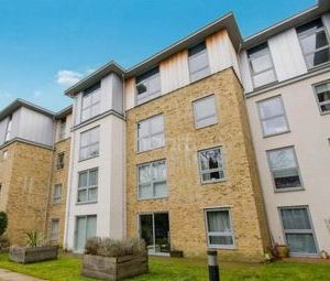 1 Bedrooms Flat to rent in Coombe Way, Farnborough GU14 | £ 219 - Photo 1