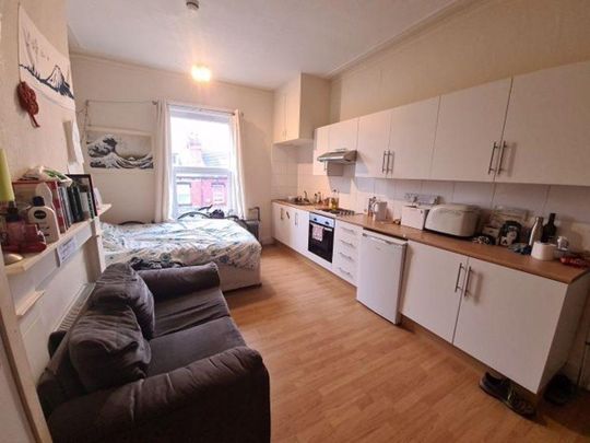 1 bedroom flat to rent - Photo 1