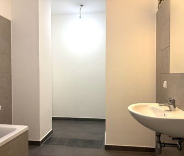 Unbefristet: Modernisierte Altbauwohnung in Liesing Hochstraße 11 T... - Foto 6