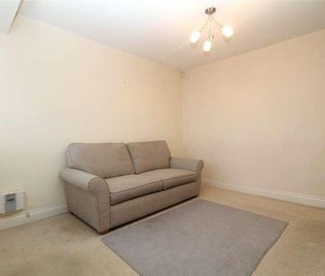 Elms Farm Road, Hornchurch, RM12 - Photo 3