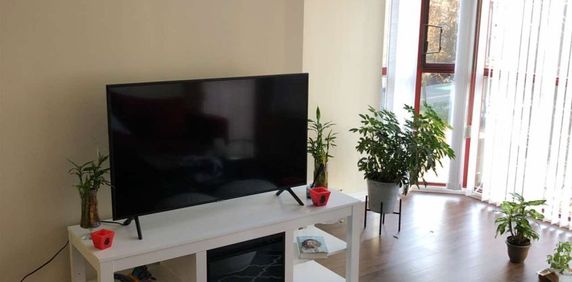 811 Helmcken St. Vancouver BC Canada - - Photo 2