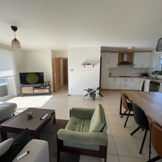 Appartement te huur - Photo 1