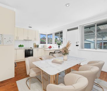 Spacious 3-Bedroom Brick Home in Popular Yagoona West - Photo 3