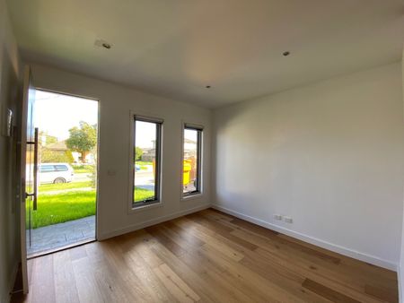 1/28 Pickett Street, Reservoir VIC 3073 - Photo 4