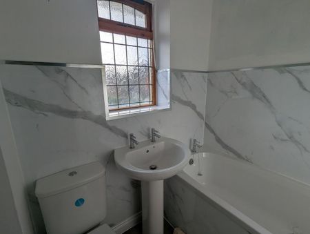 2 bedroom terraced house to rent - Photo 5