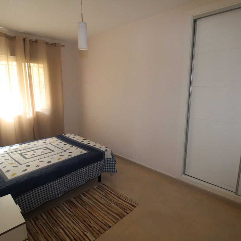 Detached Villa · Nueva Andalucía - Photo 1