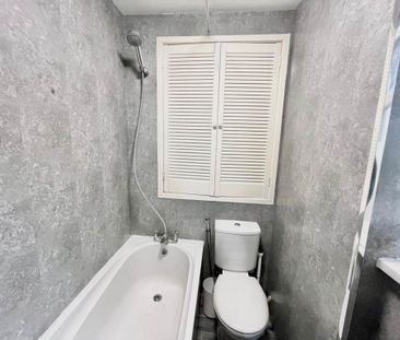 1 bedroom semi-detached house to rent - Photo 6