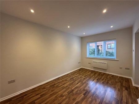 Studio to rent - Photo 2