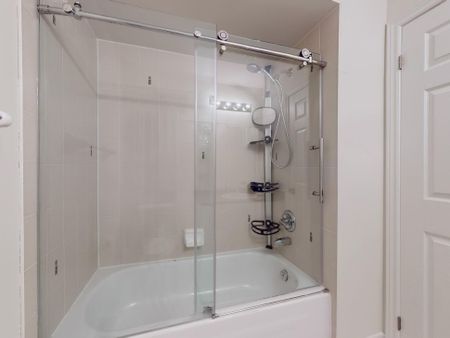 For Lease - 1192 Mary-Lou Street, Innisfil, Ontario - Photo 3