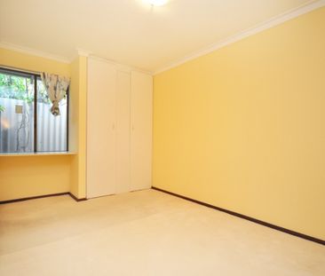 Coastal Lifestyle in Ocean Reef - Photo 6