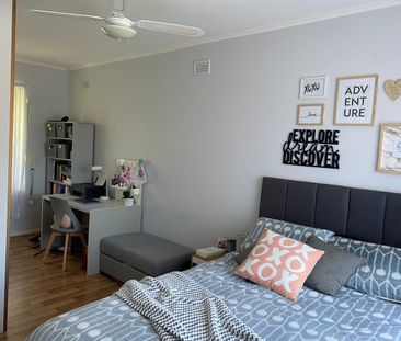 Close to Linear Park, Henley High zone - Photo 3