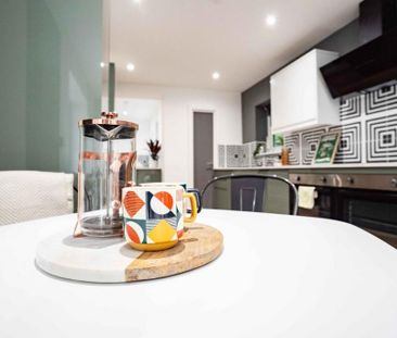 6 bedroom terraced house to rent - Photo 3