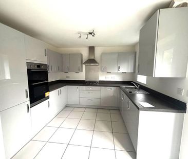 3 bedroom semi-detached house to rent - Photo 5