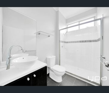 Modern 2-Bedroom Unit with Prime Location!! - Photo 2