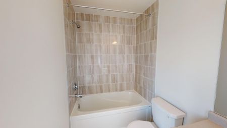 For Lease - 103 Surf Drive, Wasaga Beach, Ontario - Photo 4