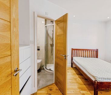 3 Bed Flat, Gladstone Pk Gdns, NW2 - Photo 6