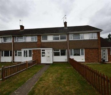 Bedroom Terraced House In Guildford, GU2 - Photo 4