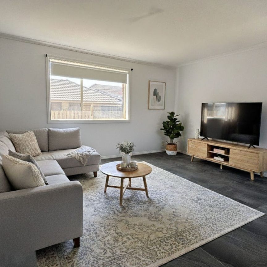 Fully Furnished Room Available - Close to Deakin University - Photo 1