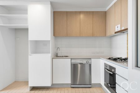 Open the Door to Your Private City Retreat - Photo 4