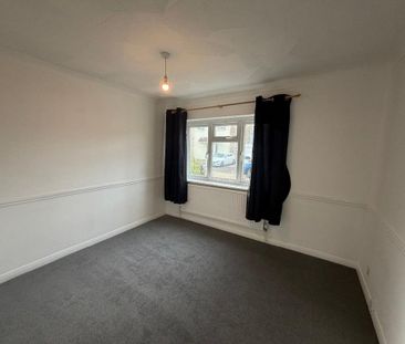 2 bedroom bungalow to rent - Photo 2