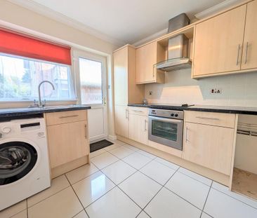 2 bedroom ground floor maisonette to rent - Photo 1