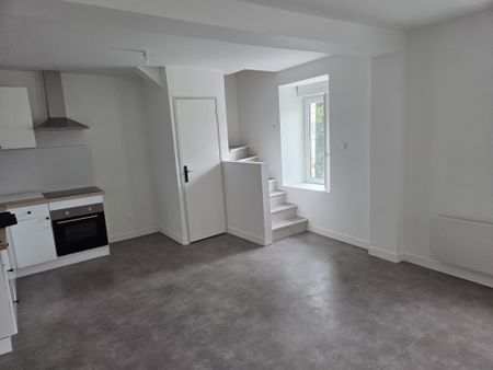 Location Maison 3 pièces 62m² VALENCE EN POITOU 86700 - Photo 5