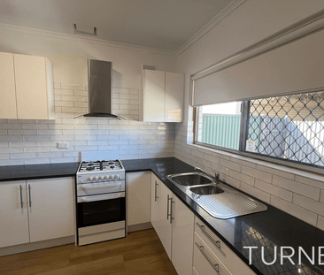 Beachside Lifestyle – Updated Unit! - Photo 2