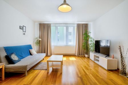 Pronájem bytu 2+kk 70 m² - Фото 2