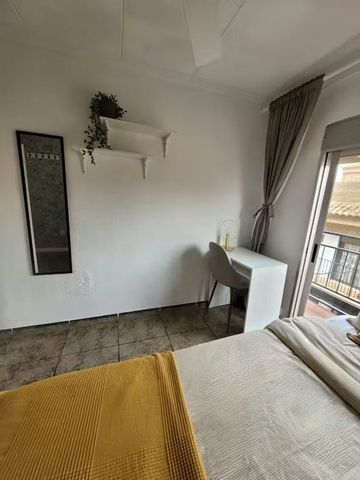 Carrer de Campoamor, Torrent, Valencian Community 46900 - Foto 3