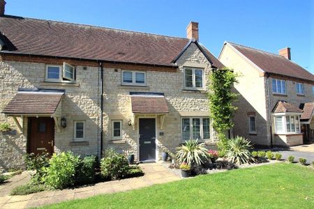 3 bedroom semi-detached house to rent - Photo 4