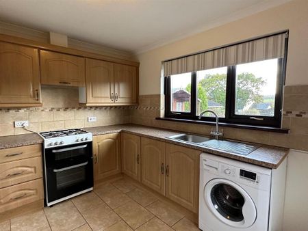 2 bedroom detached bungalow to rent - Photo 5