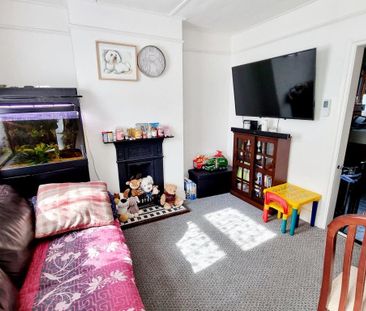 Allfrey Road, Eastbourne - Two-bedroom terraced house - Photo 2