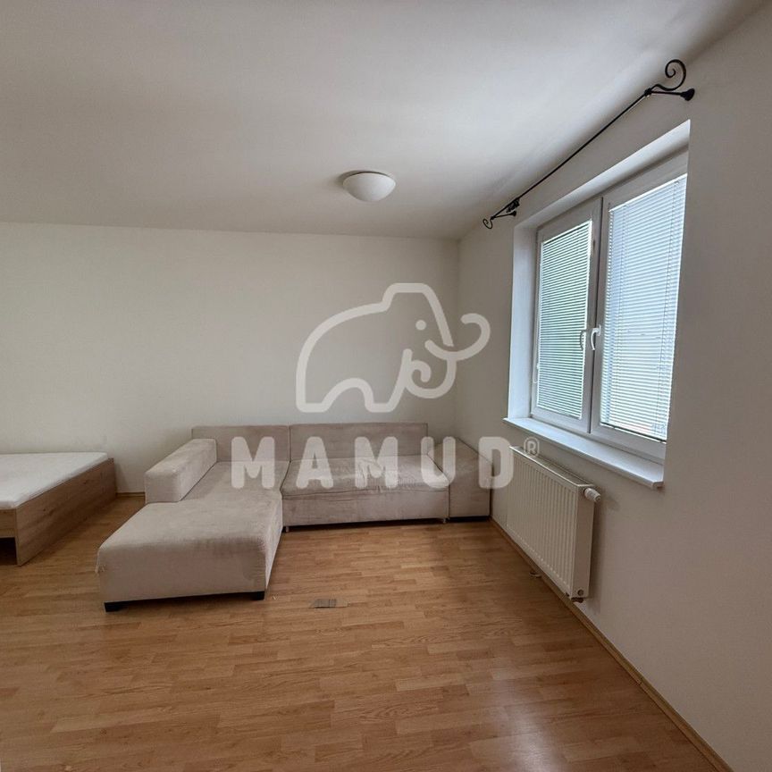 BYT 1+KK, Žilina – širšie centrum, ul. Jánošíkova, 38m² - Photo 1