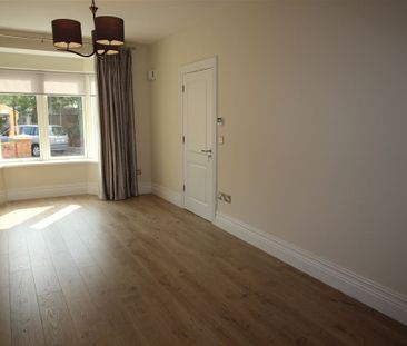 7 Fey Yerra Wood, Leopardstown Road, Foxrock, Dublin 18 - Photo 2