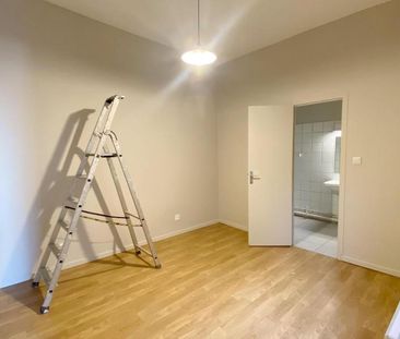 Location Appartement 2 pièces 38m² BORDEAUX 33000 - Photo 1