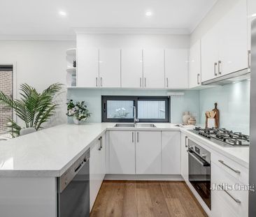 2/14 Stanley Grove, Blackburn - Photo 4