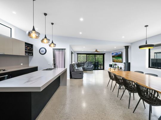 Modern Family Living In The Heart of Bacchus Marsh - Photo 1