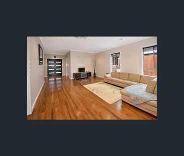 The Brief: Prime Location - Photo 5