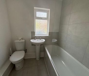2 bed terraced house to rent in NE63 - Photo 6