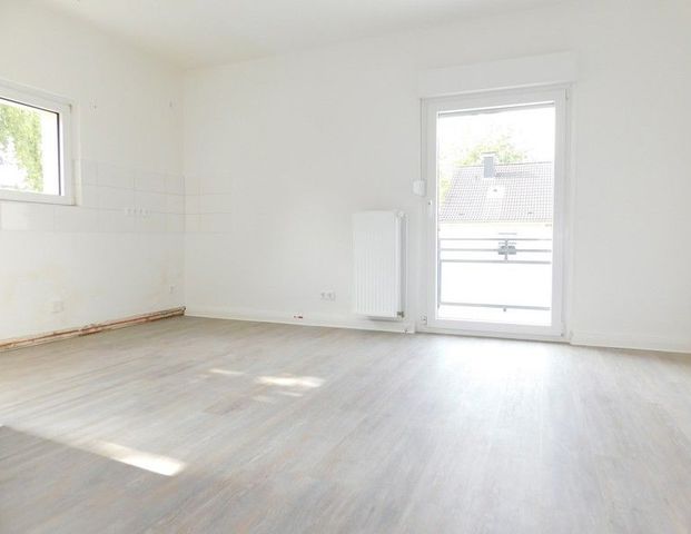 Gemütliche 2-Zi.-Whg. mit sonnigem Balkon- auf Wunsch zum 01.12.2025 frei - Photo 1