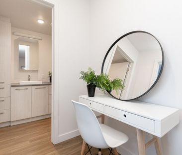 Le DIX65 Boisbriand Apartments - 2 Bedroom - Photo 3