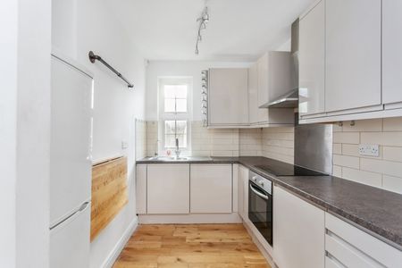 2 Bed Flat, The Green, W5 - Photo 5