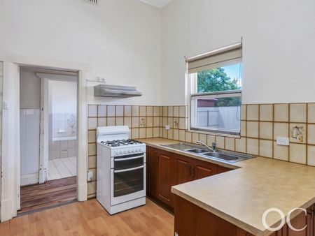 Open The Door to Character Living in Prospect - Photo 3