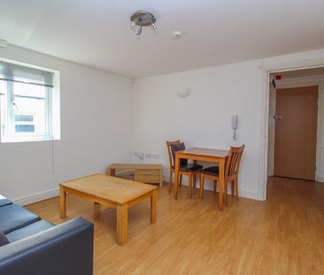 1 bedroom flat to rent - Photo 1