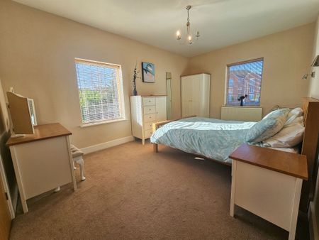 1 bed apartment to rent in Spring Lane, Kenilworth, CV8 - Photo 2