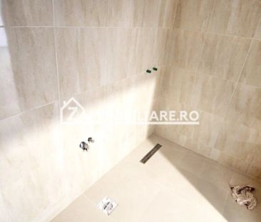 Apartament 2 camere,55mp, 1 parcare privată,zona centrală - Photo 2