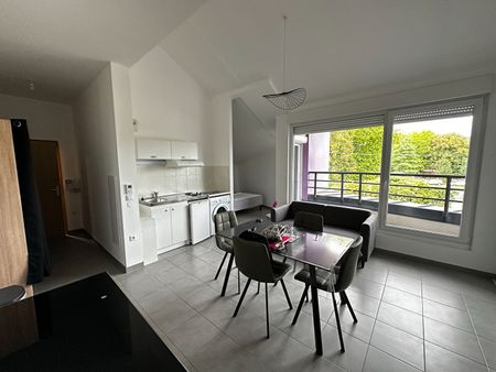Location Appartement 1 pièce 33m² - Photo 2