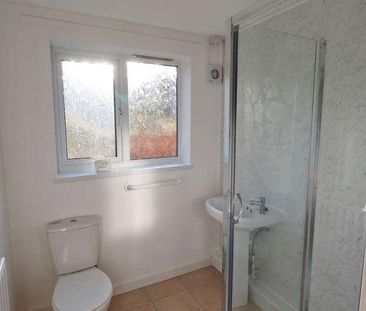 Mount Road, Hinckley, Leicestershire, LE10 - Photo 2