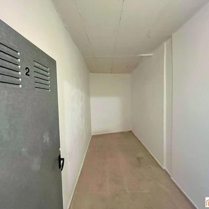 Alcala De Henares, Community of Madrid 28806 - Photo 1